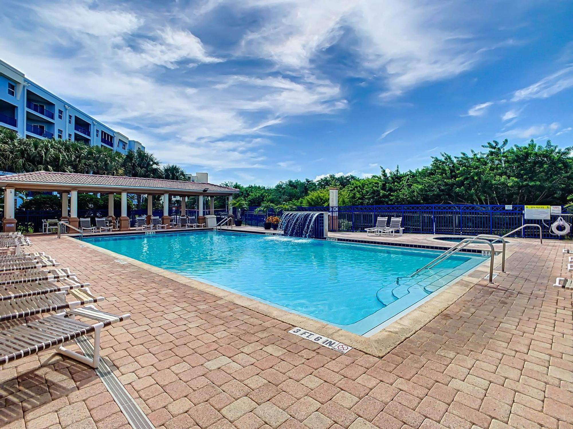 Come Drift Away In This Gorgeous Coastal Themed 2 Bed With Den And 2 Baths Condo. Ow20-303 New Smyrna Beach Exteriér fotografie