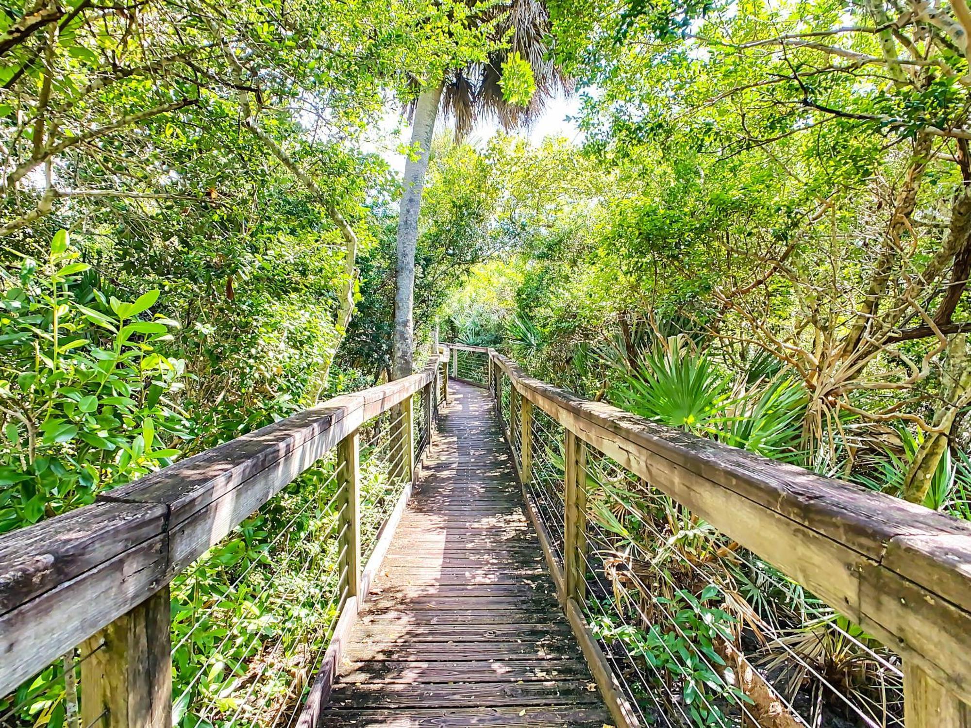 Come Drift Away In This Gorgeous Coastal Themed 2 Bed With Den And 2 Baths Condo. Ow20-303 New Smyrna Beach Exteriér fotografie